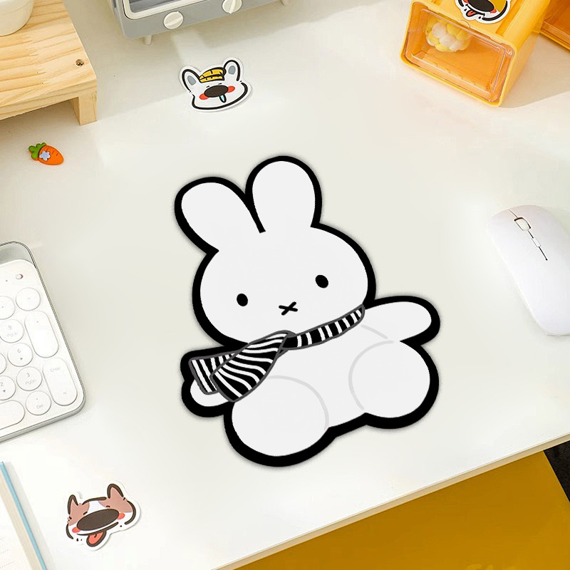 Miffy Mouse Pad Kawaii Cartoon - Office Tech Desk recension och pris